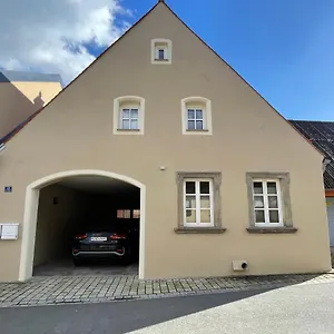 In Zentraler Lage Mit Privatparkplatz Apartment Grafenwohr